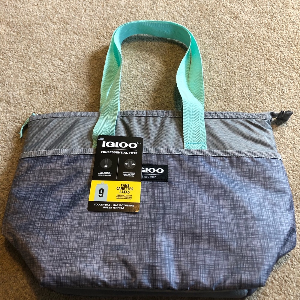 IGLOO, Essential Tote Cooler Bag Insulated (9 Can Capacity) You Puck Your Color